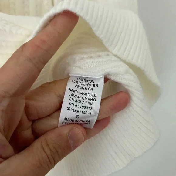 Andree  by unit Mock Neck Ribbed White Sweater - Picture 6 of 8